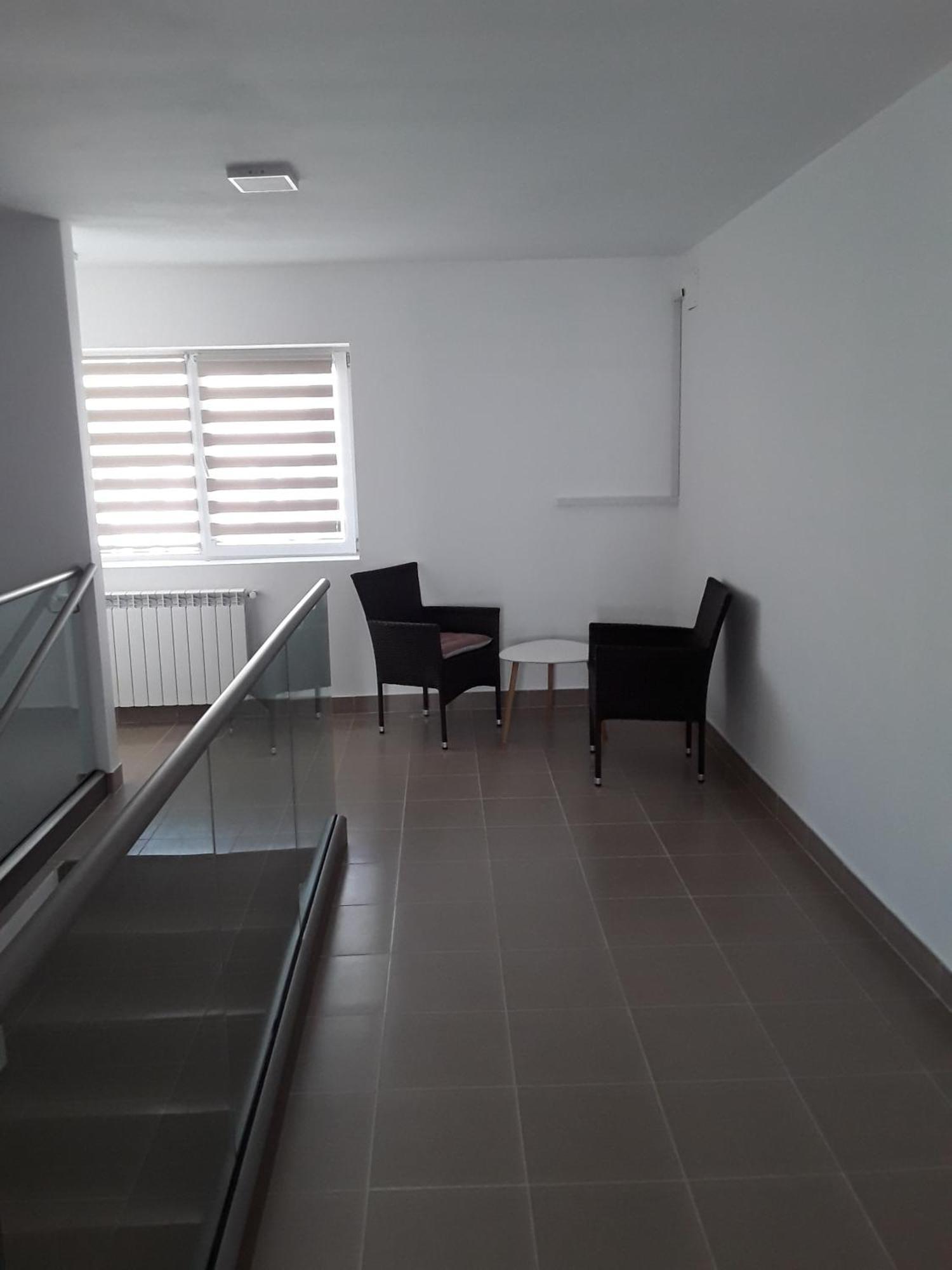 Camere De Inchiriat Central La Calciu Mahmudia Eksteriør bilde